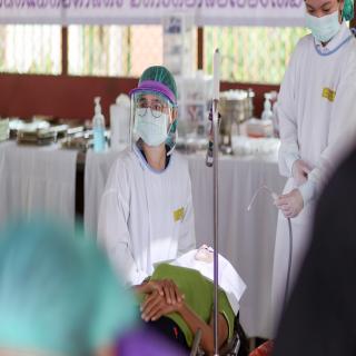 หน่วยทันตกรรมพระราชทาน ลงพื้นที่พร้าว ในโอกาสครบรอบวันมรณภาพหลวงปู่แหวน สุจิณโณ