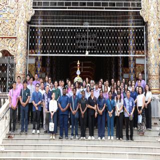 คณะทันตะ มช. ร่วมถวายเทียนพรรษา ณ วัดสวนดอก และวัดต้นเกว๋น สืบสานประเพณีเพื่อความเป็นสิริมงคล