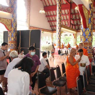 คณะทันตะฯ มช. ร่วมทำบุญอายุวัฒนมงคล แด่เจ้าอาวาสวัดสวนดอก