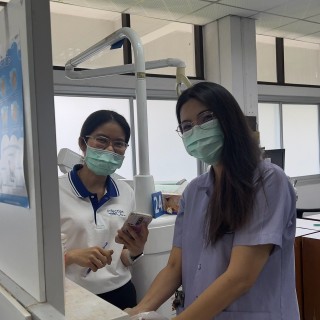 คณะกรรมการควบคุมการติดเชื้อ โรงพยาบาลทันตกรรม ทันตะฯ มช. จัดกิจกรรม ประเมินการทำความสะอาดมือบุคลากร