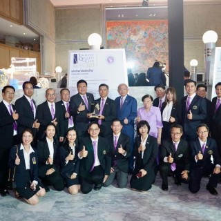 รศ.ทพญ.ดร.พิมพ์เดือน รังสิยากูล รองคณบดีฝ่ายยุทธศาสตร์องค์กรและบัณฑิตศึกษา ได้รับมอบประกาศนียบัตร เป็นผู้ตรวจประเมินรางวัลคุณภาพแห่งชาติ (TQA Assessor)