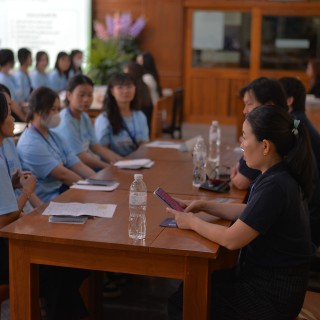 รอง ผอ.รพ.ทันตกรรม คณะทันตะฯ มช. ร่วมแสดงความยินดีนักศึกษาทุน กสศ. หลักสูตรผู้ช่วยทันตแพทย์