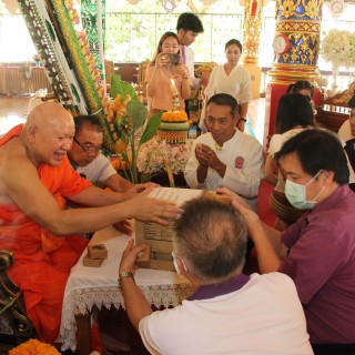 คณะทันตะฯ มช. ร่วมทำบุญอายุวัฒนมงคล แด่เจ้าอาวาสวัดสวนดอก