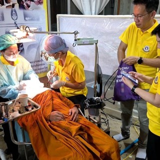 คณะทันตะฯ มช. ออกหน่วยให้บริการทางทันตกรรม ณ ประเทศอินเดีย